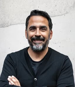 Dr. Babak Zeini